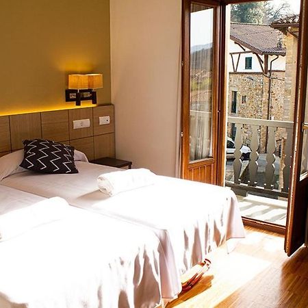 Hotel Valle De Turtzioz エクステリア 写真