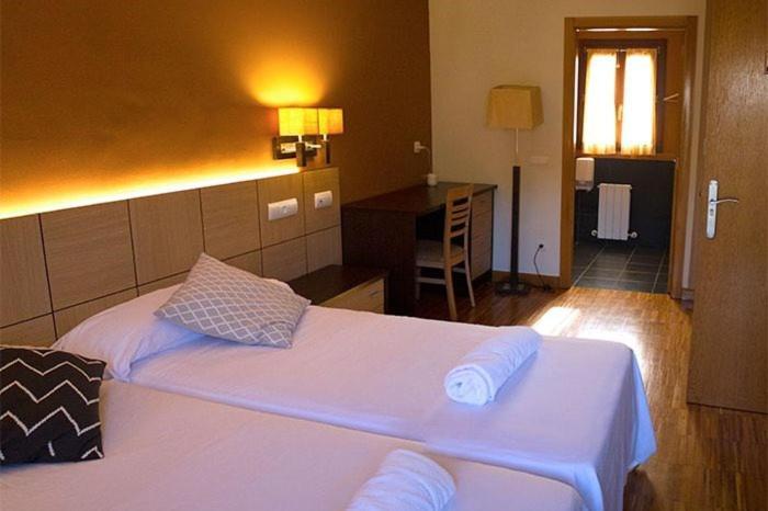 Hotel Valle De Turtzioz エクステリア 写真