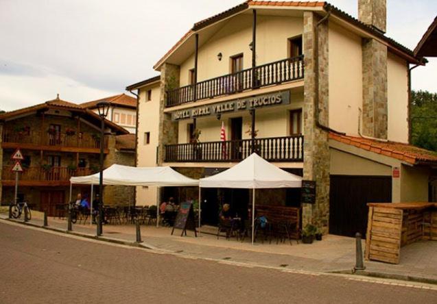 Hotel Valle De Turtzioz エクステリア 写真